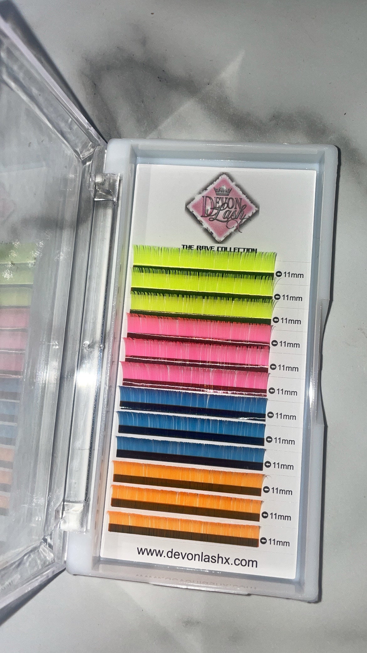 The rave collection bright tray