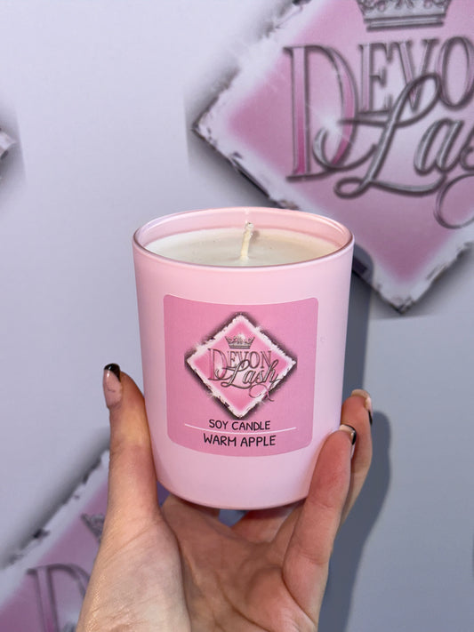 Warm apple candle